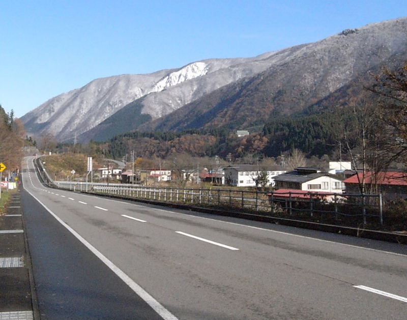 平瀬道路